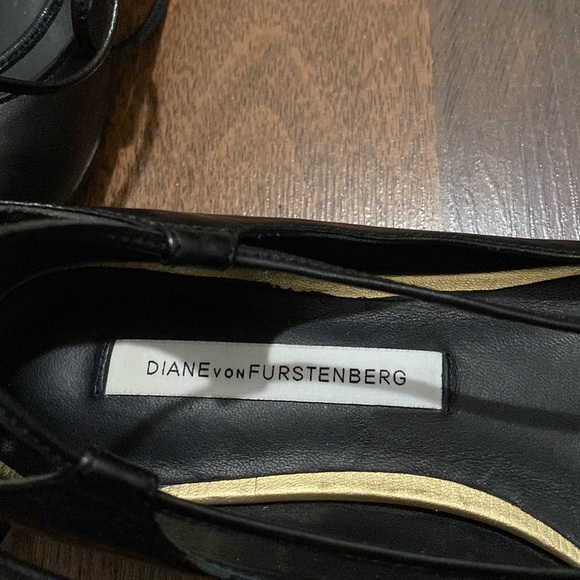 Diane Von Furstenberg Black Straps Tie Flats Shoes Size 5M - Picture 6 of 11